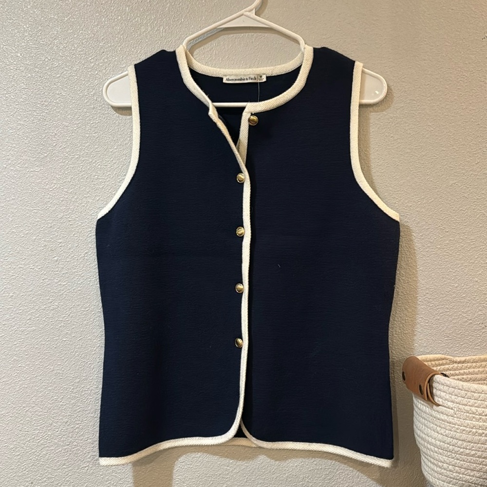 Abercrombie luxe top